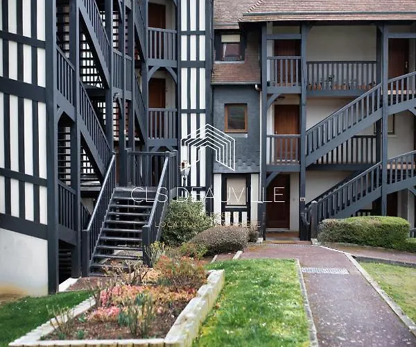 L'hippique C.l.s * Deauville